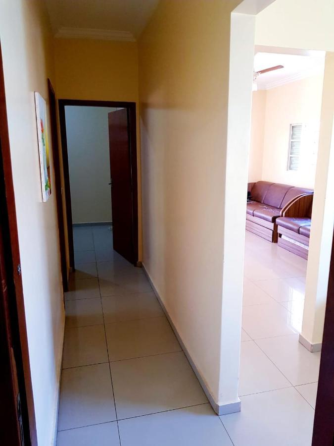 Otima Casa Caldas Novas 2 Km Do Centro Para Ate 14 Pesssoas Com Piscina Aquecida, Churrrasqueira, Wifi Esterno foto