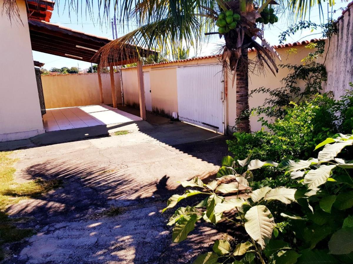Otima Casa Caldas Novas 2 Km Do Centro Para Ate 14 Pesssoas Com Piscina Aquecida, Churrrasqueira, Wifi Esterno foto